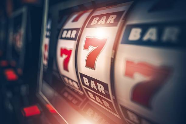 Live dealer hosting Andar Bahar game at istana casino Sydney Pools